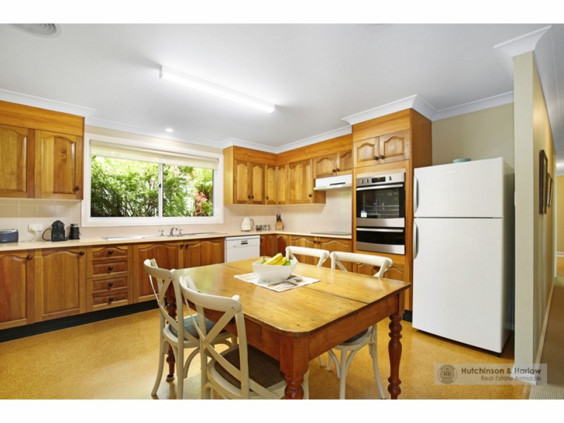 6 Winifred Place, Armidale NSW 2350