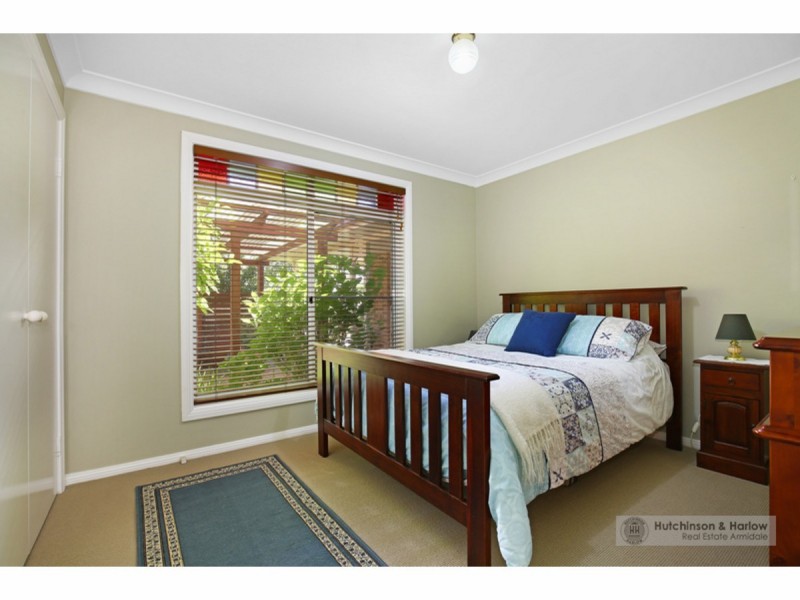 6 Winifred Place, Armidale NSW 2350