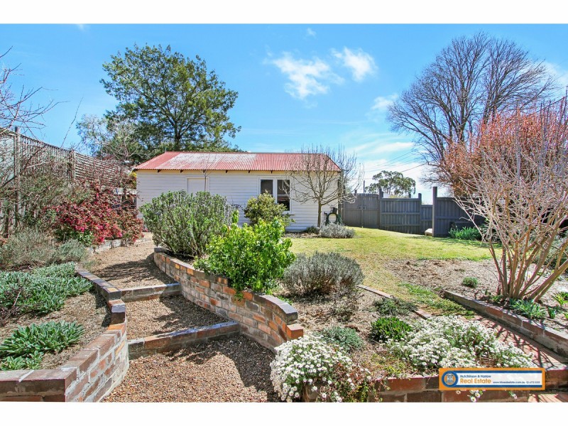 194 Marsh Street, Armidale NSW 2350