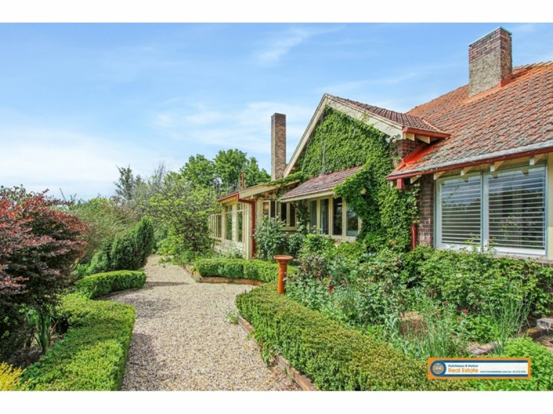 2a Reginald Avenue, Armidale NSW 2350