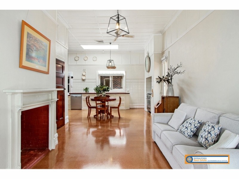 2a Reginald Avenue, Armidale NSW 2350