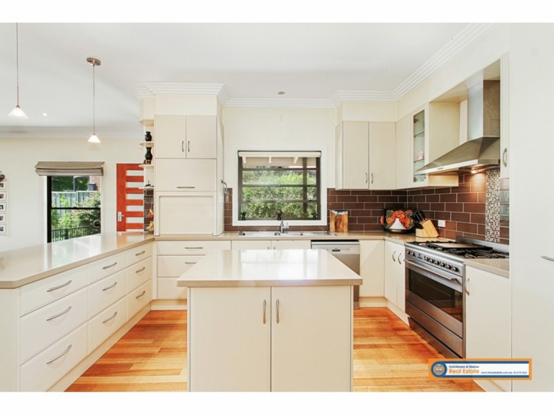 1 St Cuthberts Avenue, Armidale NSW 2350