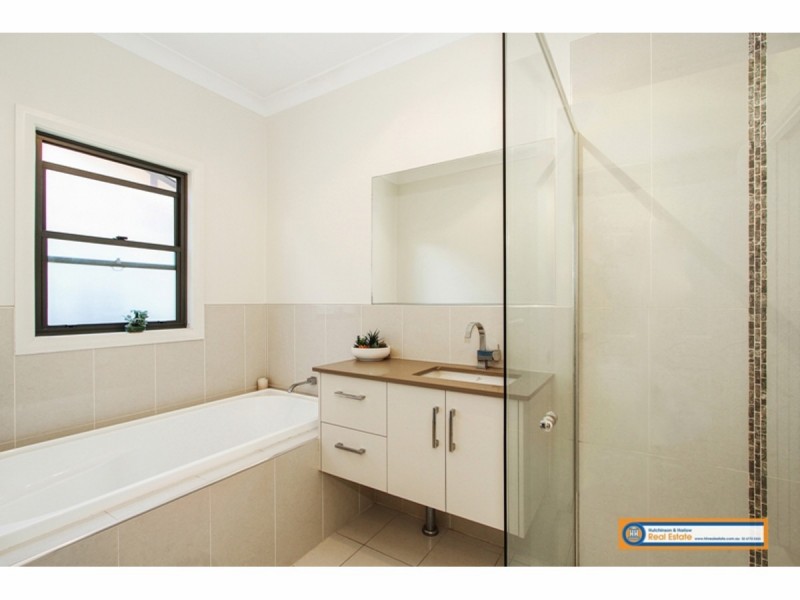 1 St Cuthberts Avenue, Armidale NSW 2350