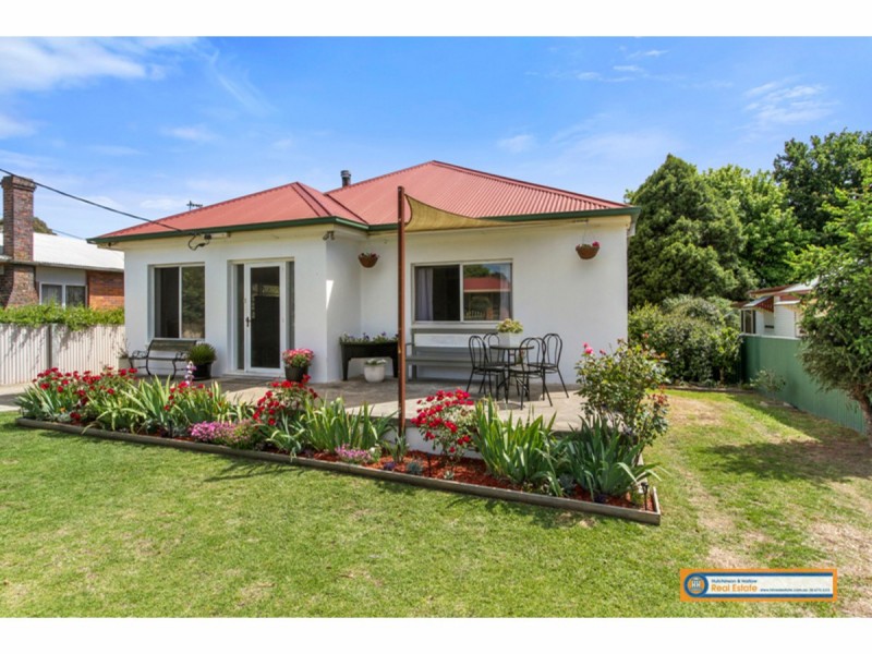 25 Tancredi Street, Armidale NSW 2350