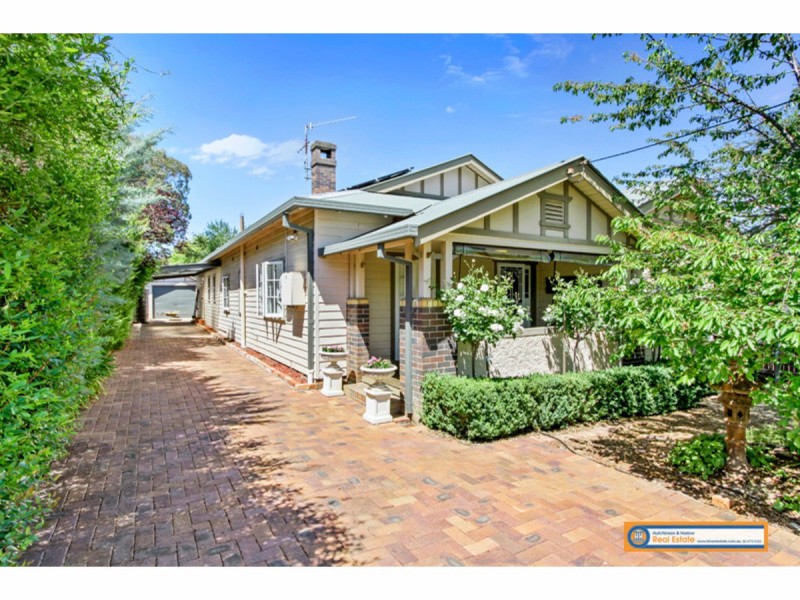 142 Mossman Street, Armidale NSW 2350