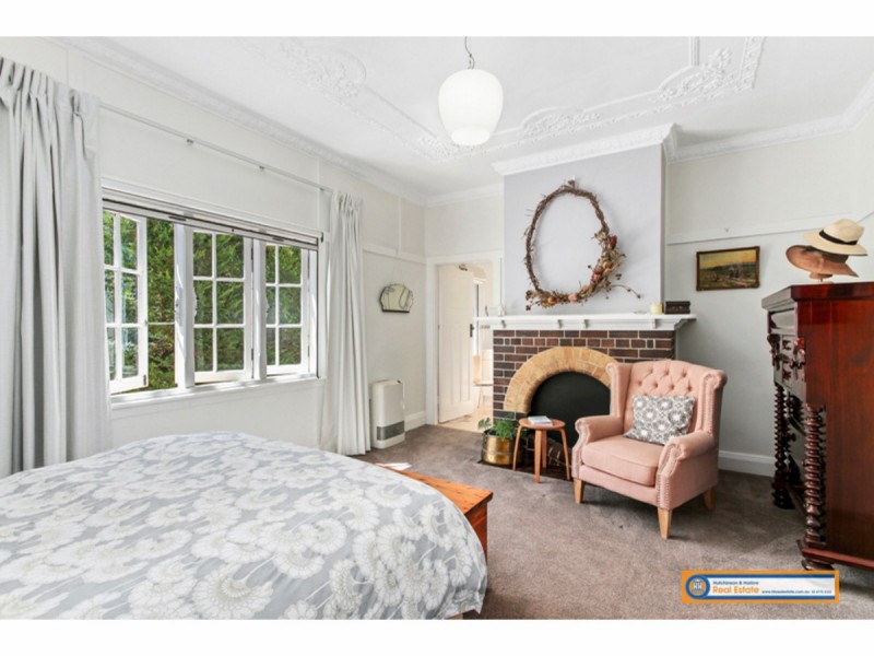 142 Mossman Street, Armidale NSW 2350