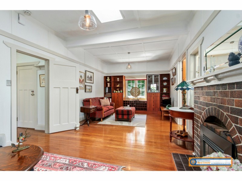 142 Mossman Street, Armidale NSW 2350