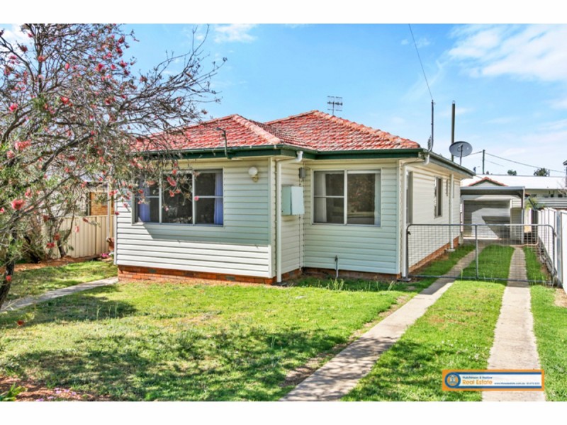 68 Jeffrey Street, Armidale NSW 2350