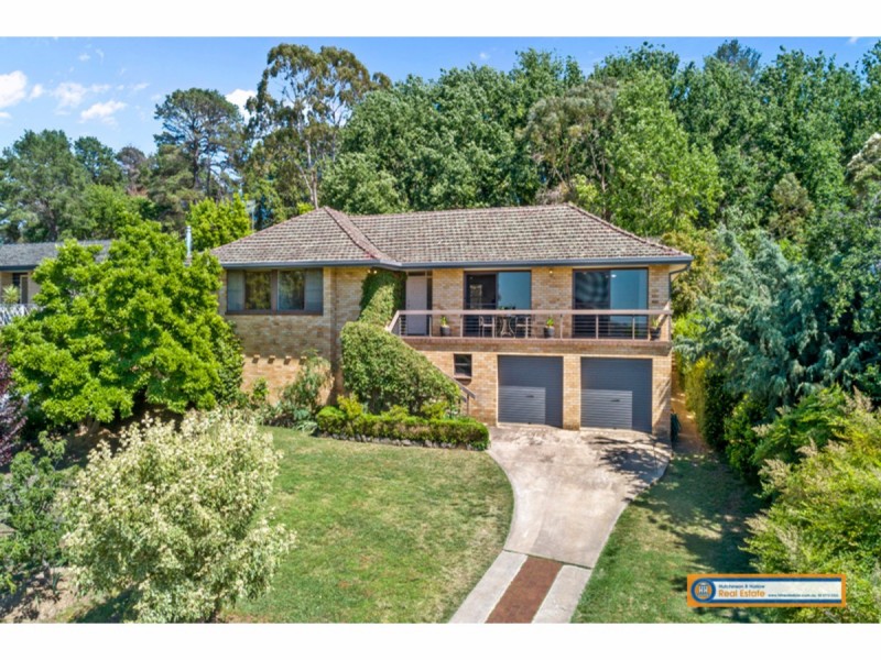 17 Campion Parade, Armidale NSW 2350