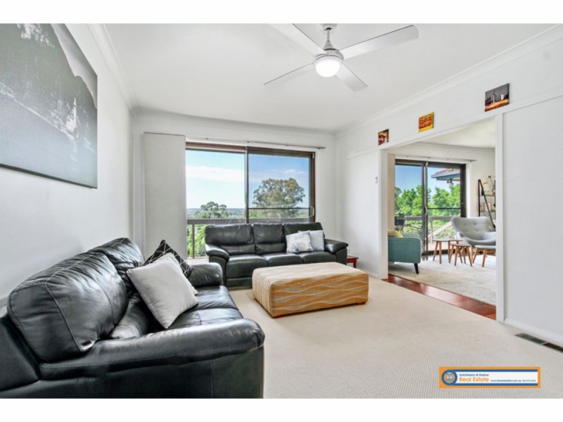 17 Campion Parade, Armidale NSW 2350