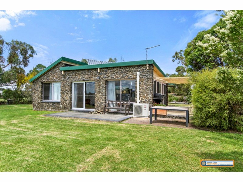 11 Old Gostwyck Road, Armidale NSW 2350