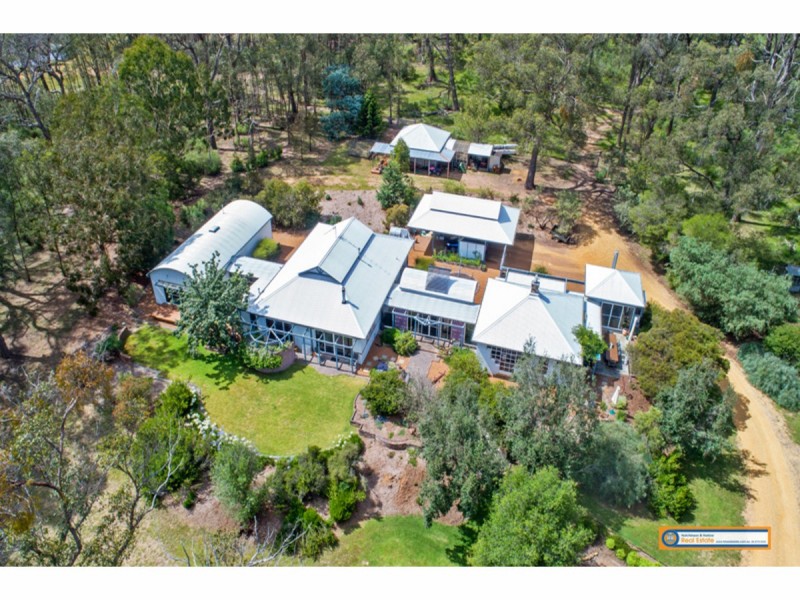 841 Boorolong Road, Armidale NSW 2350