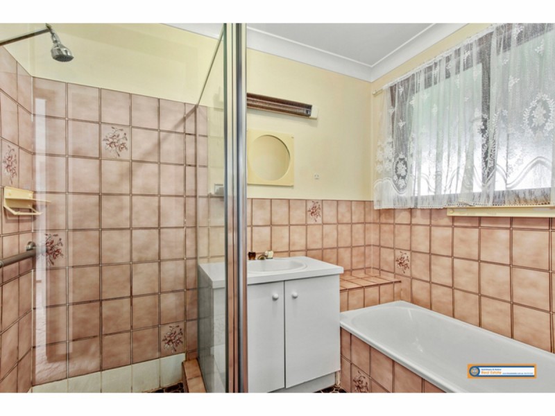 6 Glass Street, Armidale NSW 2350