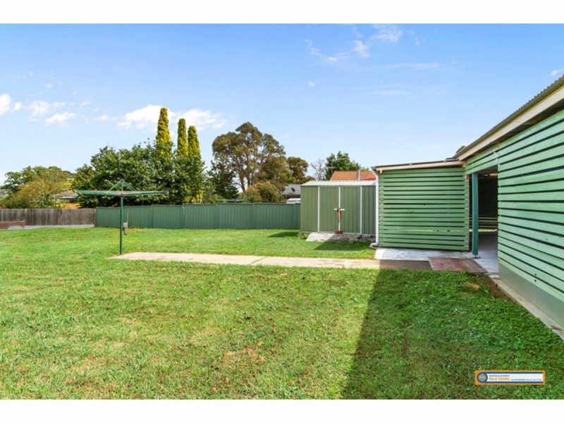 6 Glass Street, Armidale NSW 2350