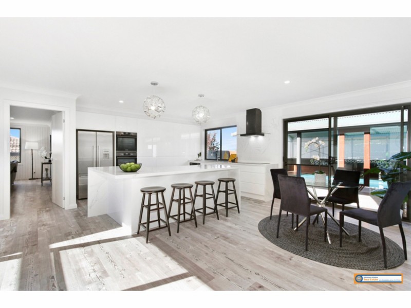 14 Richardson Avenue, Armidale NSW 2350