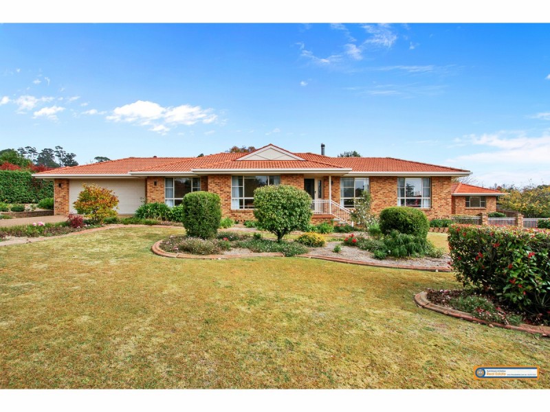 60 The Avenue, Armidale NSW 2350