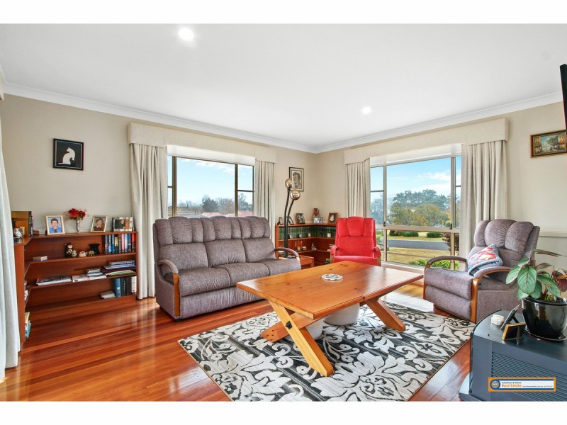 60 The Avenue, Armidale NSW 2350