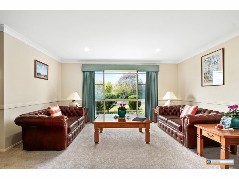 60 The Avenue, Armidale NSW 2350