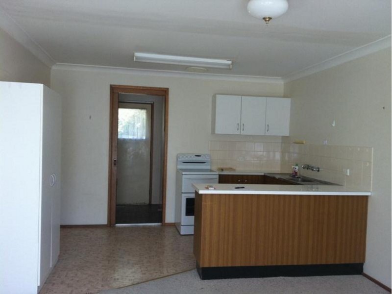 8 Cynthia Crescent, Armidale NSW 2350