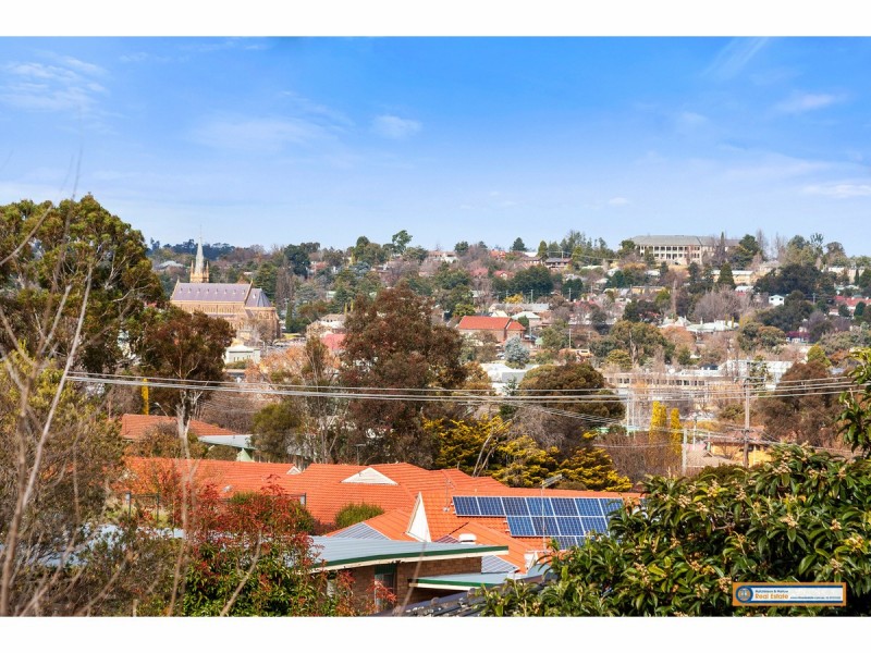 5 Blake Street, Armidale NSW 2350