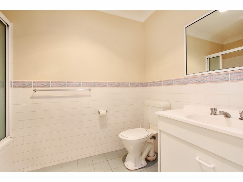 13 Grills Place, Armidale NSW 2350