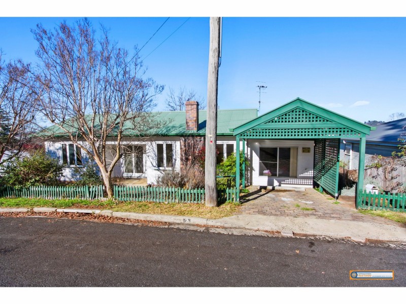 2 Quin Avenue, Armidale NSW 2350