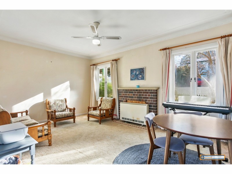2 Quin Avenue, Armidale NSW 2350