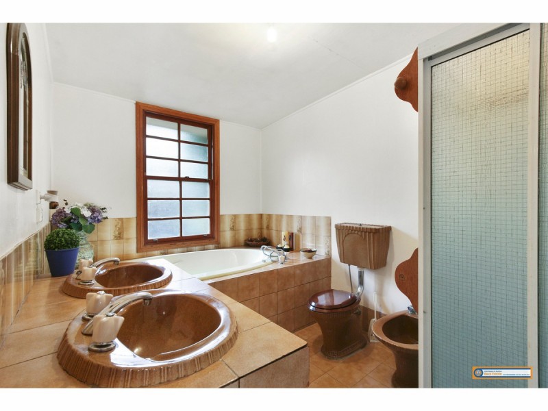 187 Kirkwood Street, Armidale NSW 2350