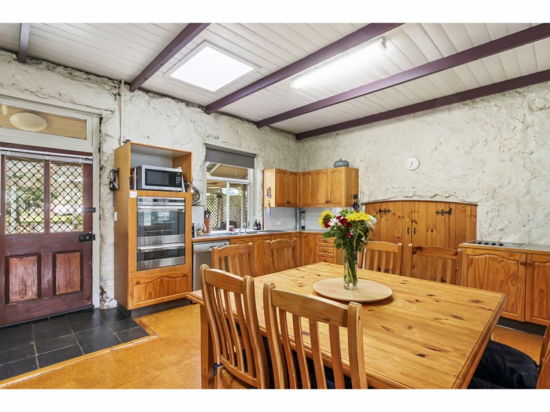 84 Castledoyle Road, Armidale NSW 2350