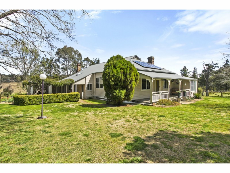 84 Castledoyle Road, Armidale NSW 2350