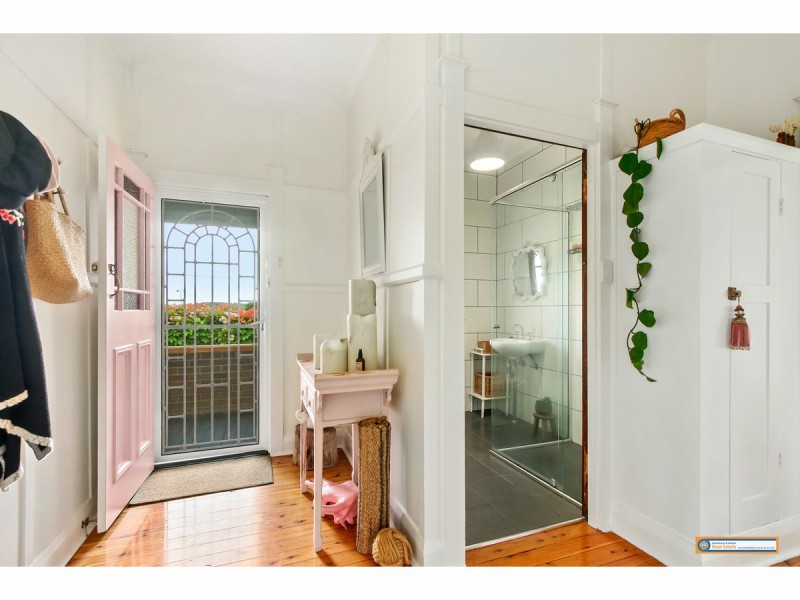 80 Mossman Street, Armidale NSW 2350