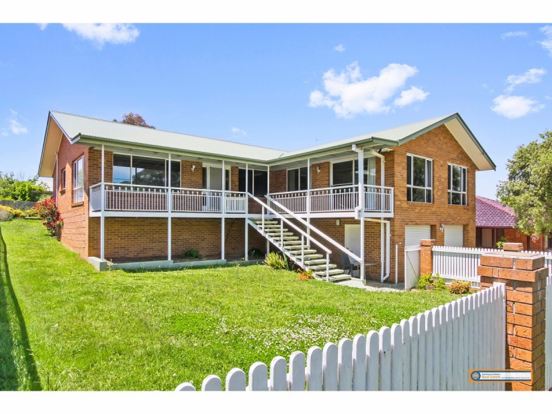 7 Mayfield Avenue, Armidale NSW 2350