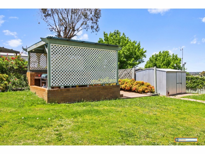 7 Mayfield Avenue, Armidale NSW 2350