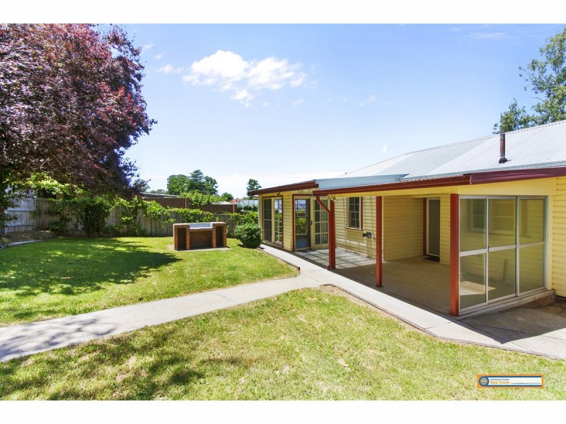 139 Kirkwood Street, Armidale NSW 2350