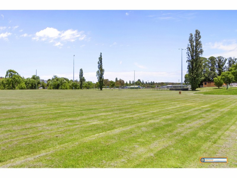 139 Kirkwood Street, Armidale NSW 2350