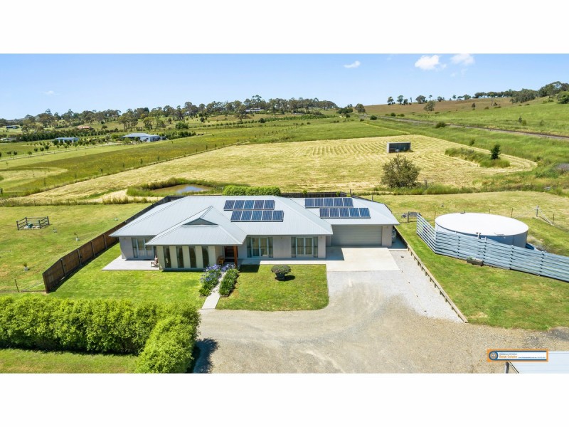 222 Dangarsleigh Road, Armidale NSW 2350