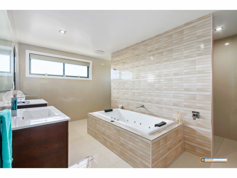 222 Dangarsleigh Road, Armidale NSW 2350