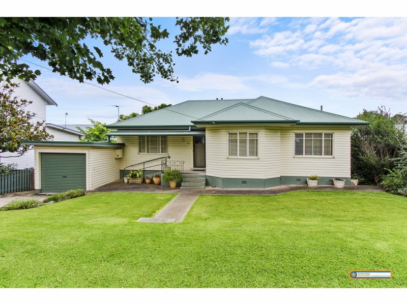 33 Garibaldi Street, Armidale NSW 2350