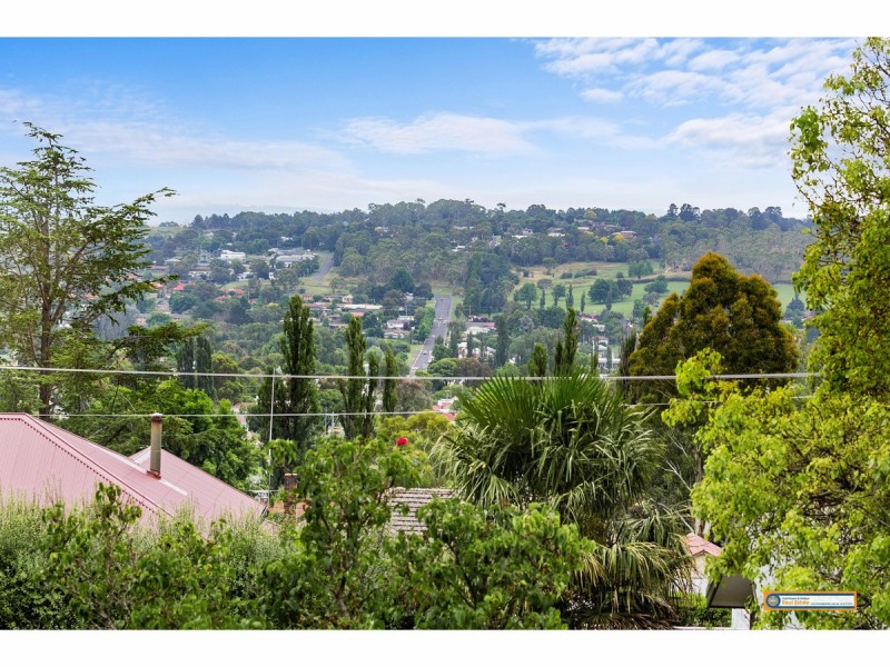 33 Garibaldi Street, Armidale NSW 2350