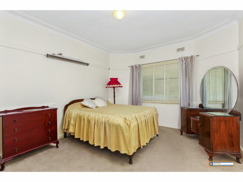 33 Garibaldi Street, Armidale NSW 2350