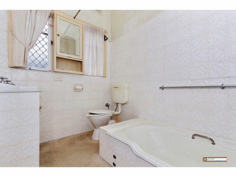 33 Garibaldi Street, Armidale NSW 2350