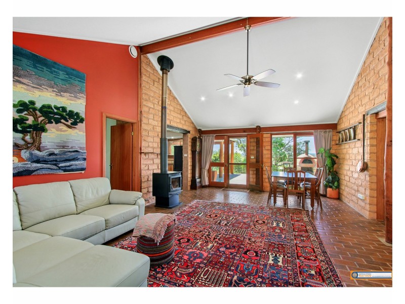 206 Mundays Lane, Armidale NSW 2350