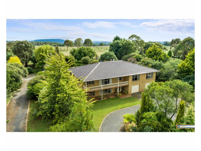21 Westview Road, Armidale NSW 2350