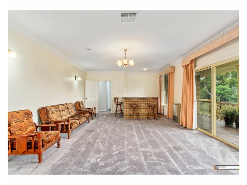 21 Westview Road, Armidale NSW 2350