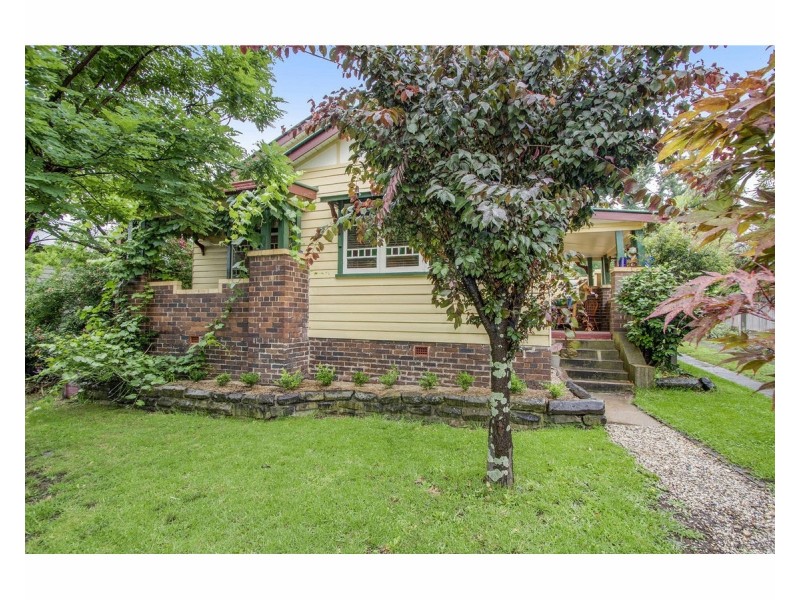 70 Marsh Street, Armidale NSW 2350