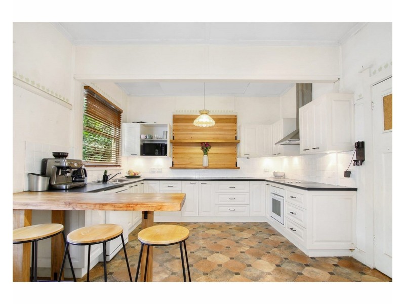 70 Marsh Street, Armidale NSW 2350