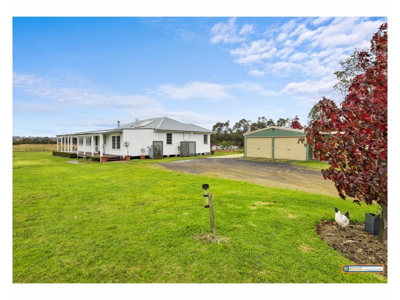 60 Mundays Lane, Armidale NSW 2350