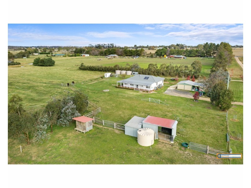 60 Mundays Lane, Armidale NSW 2350