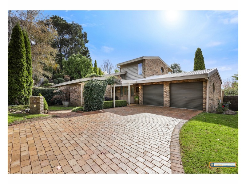 6 Napier Court, Armidale NSW 2350