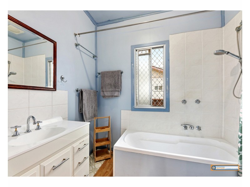 8 Shambrook Avenue, Armidale NSW 2350